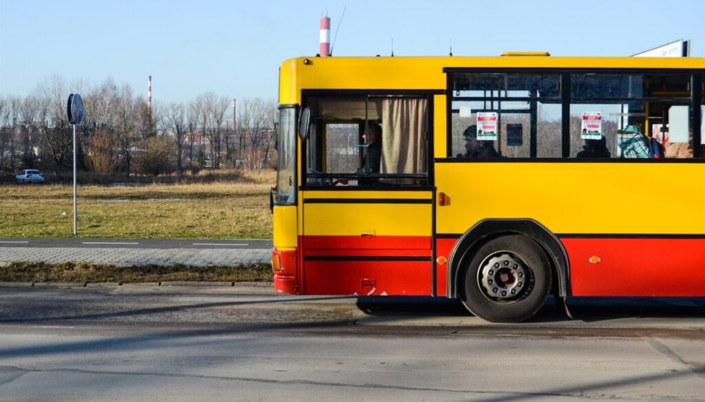 bus communication urban yellow bus 427960