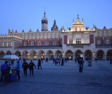 cloth hall krakw poland europe 4872559